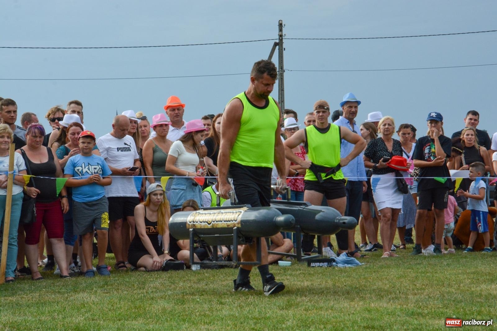 Zdjęcie w galerii na portalu naszraciborz.pl: Bamberparty 2024. Zawody farmerów strongmanów w Grzegorzowicach wiadomości z regionu