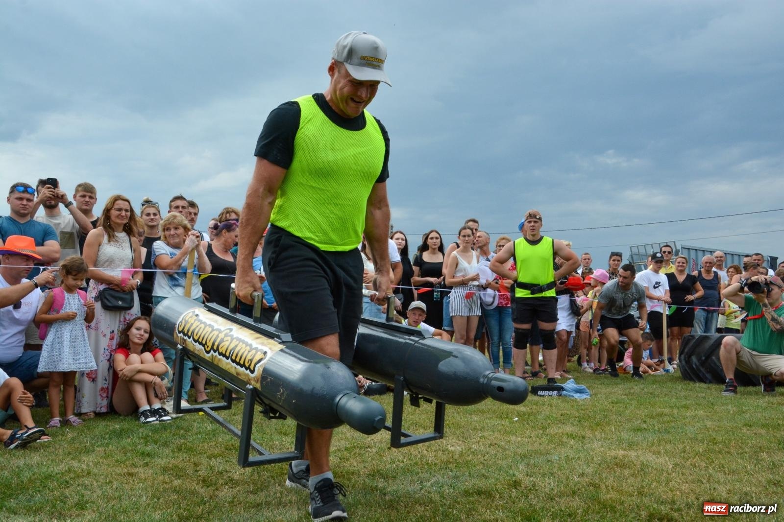 Zdjęcie w galerii na portalu naszraciborz.pl: Bamberparty 2024. Zawody farmerów strongmanów w Grzegorzowicach wiadomości z regionu