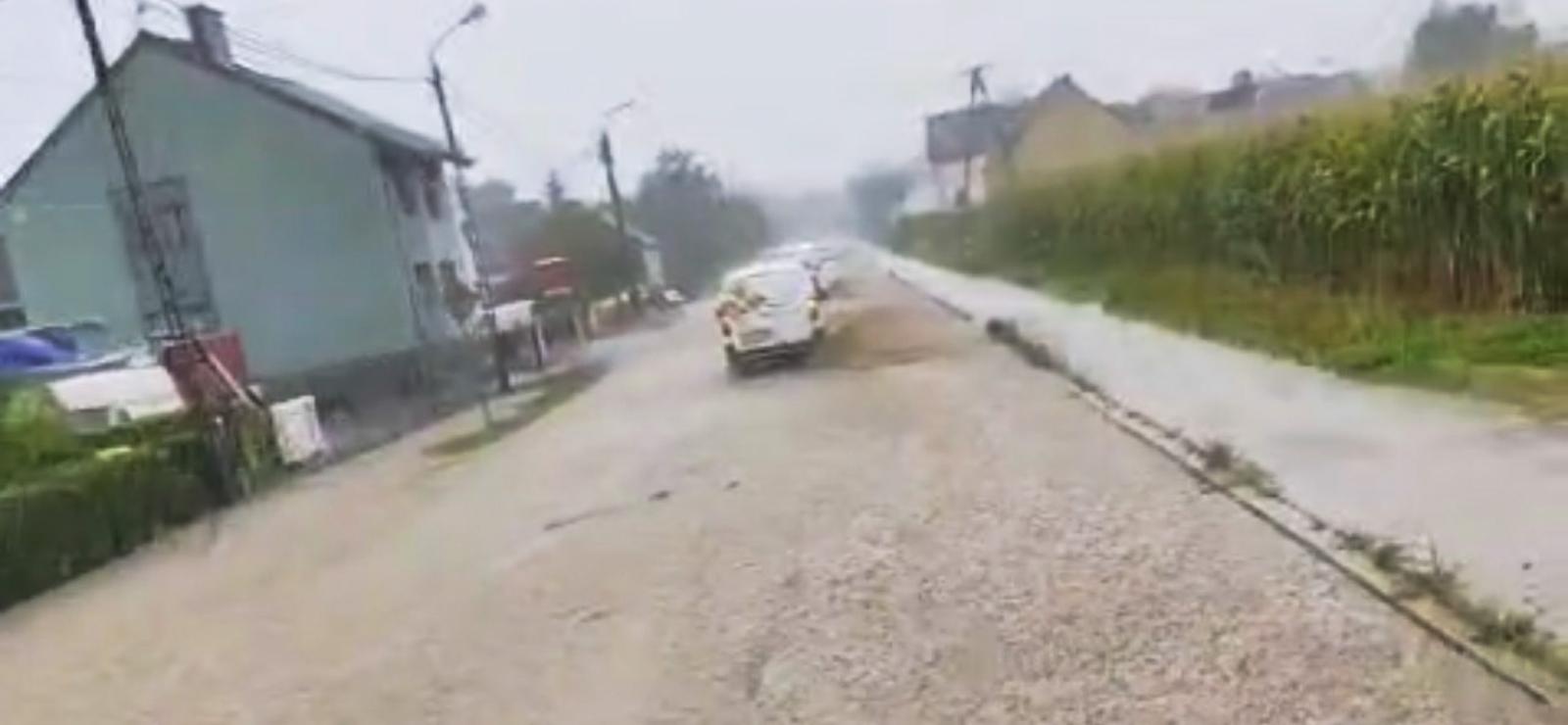 Zdjęcie w galerii na portalu naszraciborz.pl: Nawałnica nad powiatem raciborskim [FOTO i WIDEO] wiadomości z regionu