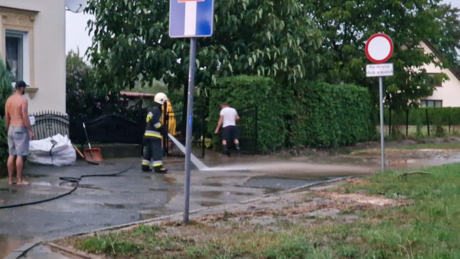 Zdjęcie w galerii na portalu naszraciborz.pl: Nawałnica nad powiatem raciborskim [FOTO i WIDEO] wiadomości z regionu