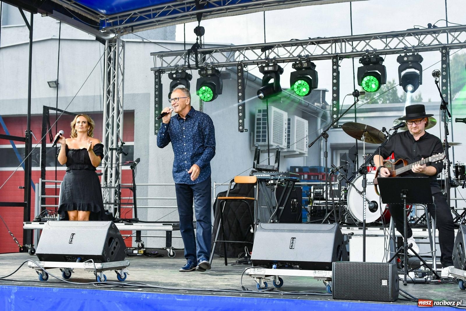 Zdjęcie w galerii na portalu naszraciborz.pl: Poloczek, Frele i The ThreeX. Festyn w Brzeziu wiadomości z regionu