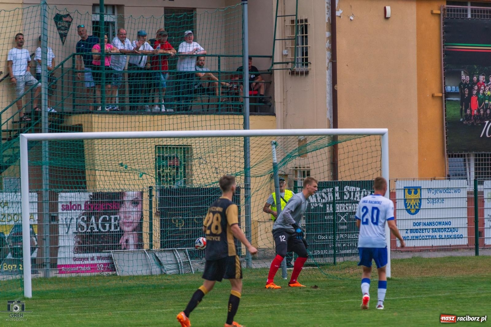 Zdjęcie w galerii na portalu naszraciborz.pl: Wawrzyczny show w Gorzycach. Unia znów bez punktów [FOTO] wiadomości z regionu