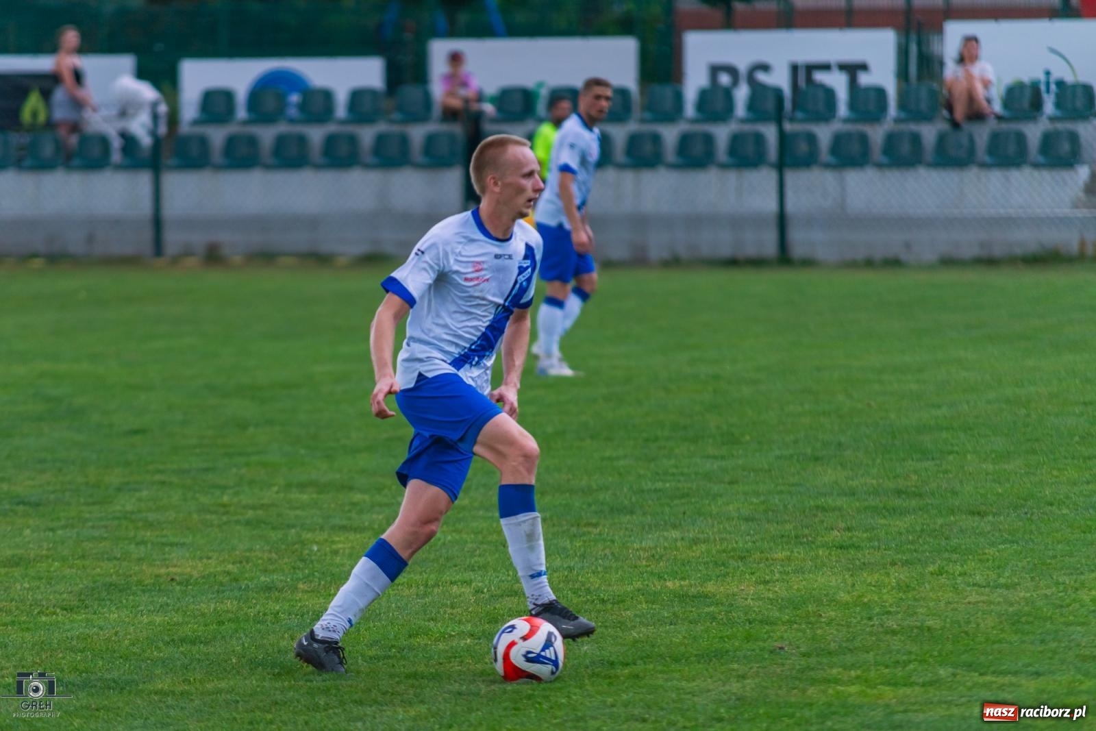 Zdjęcie w galerii na portalu naszraciborz.pl: Wawrzyczny show w Gorzycach. Unia znów bez punktów [FOTO] wiadomości z regionu