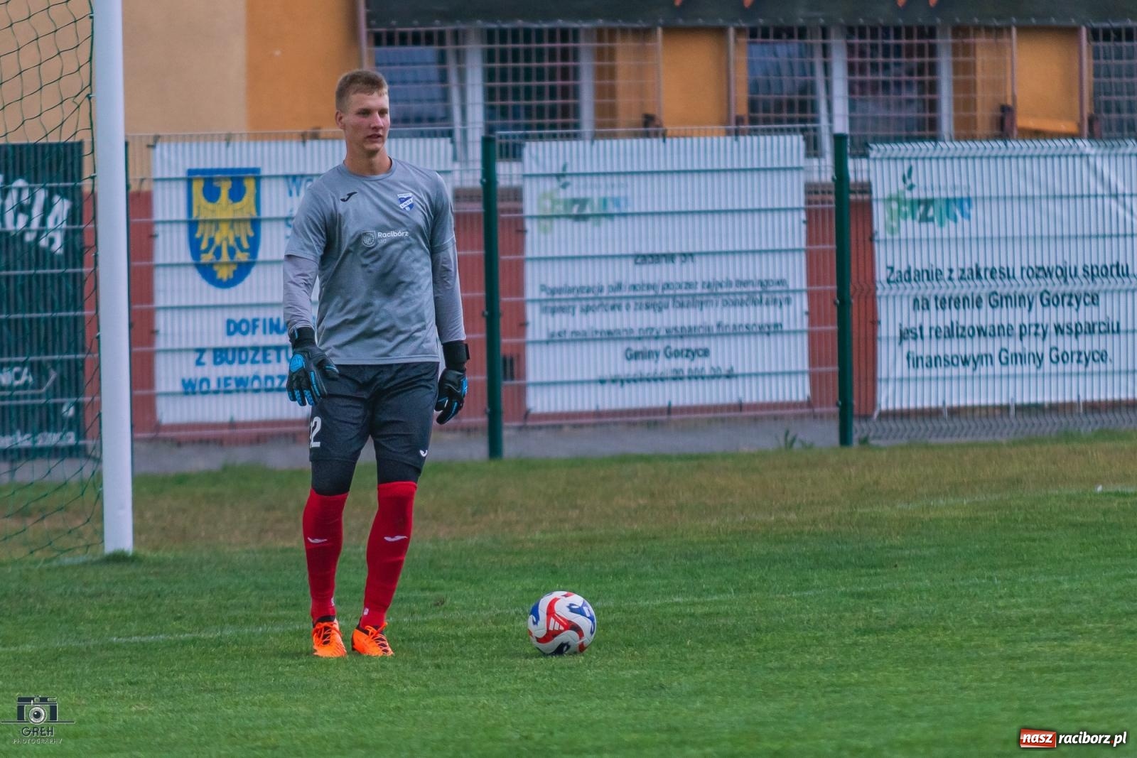 Zdjęcie w galerii na portalu naszraciborz.pl: Wawrzyczny show w Gorzycach. Unia znów bez punktów [FOTO] wiadomości z regionu