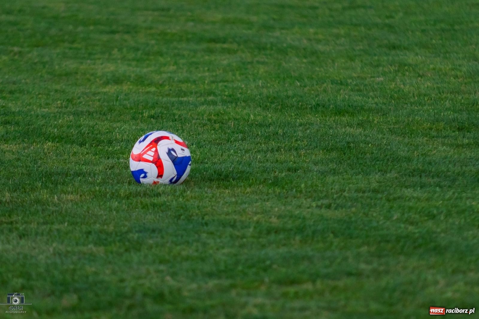 Zdjęcie w galerii na portalu naszraciborz.pl: Wawrzyczny show w Gorzycach. Unia znów bez punktów [FOTO] wiadomości z regionu