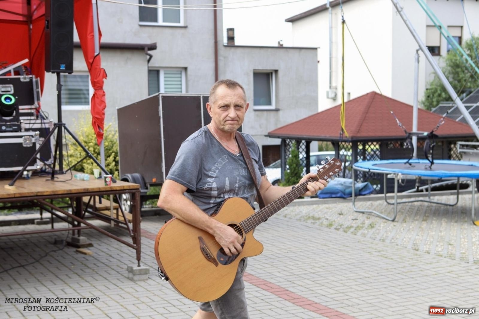 Zdjęcie w galerii na portalu naszraciborz.pl: Strażacy z Markowic z festynu pod remizą ruszyli do akcji [FOTO i WIDEO] wiadomości z regionu