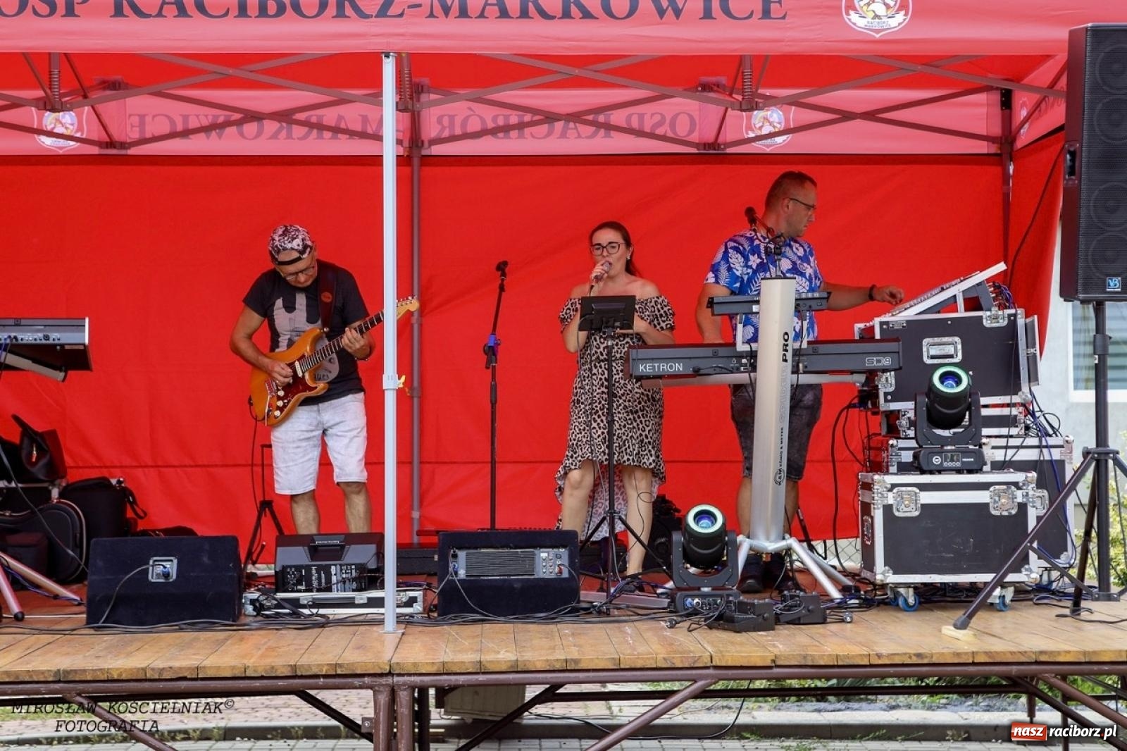 Zdjęcie w galerii na portalu naszraciborz.pl: Strażacy z Markowic z festynu pod remizą ruszyli do akcji [FOTO i WIDEO] wiadomości z regionu