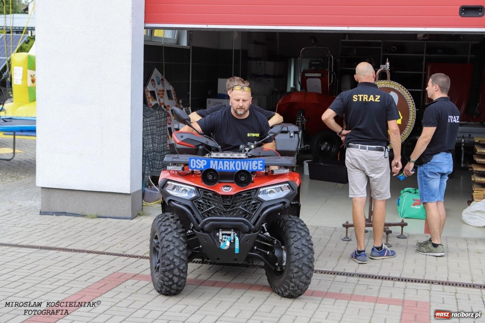 Zdjęcie w galerii na portalu naszraciborz.pl: Strażacy z Markowic z festynu pod remizą ruszyli do akcji [FOTO i WIDEO] wiadomości z regionu