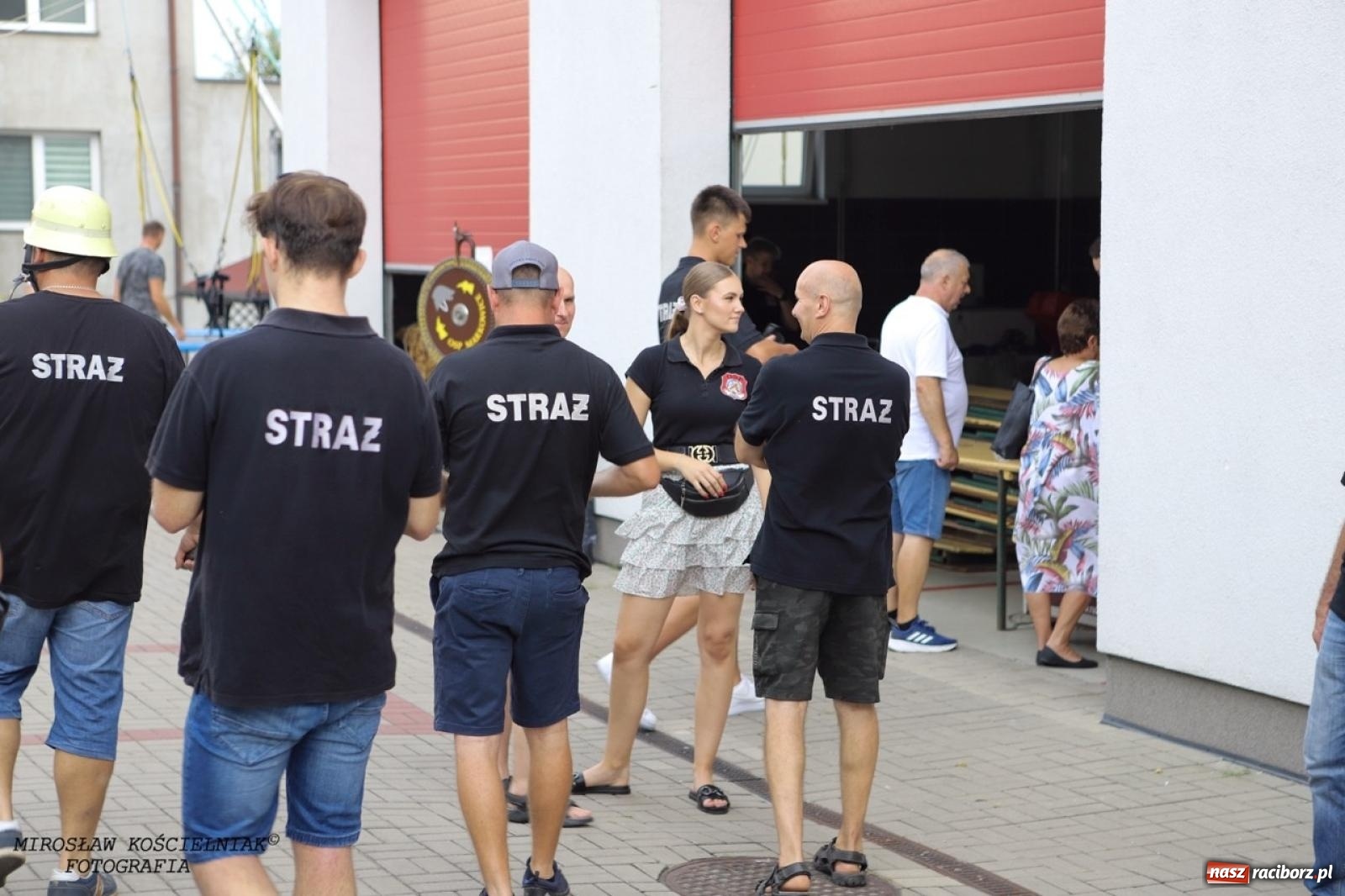 Zdjęcie w galerii na portalu naszraciborz.pl: Strażacy z Markowic z festynu pod remizą ruszyli do akcji [FOTO i WIDEO] wiadomości z regionu