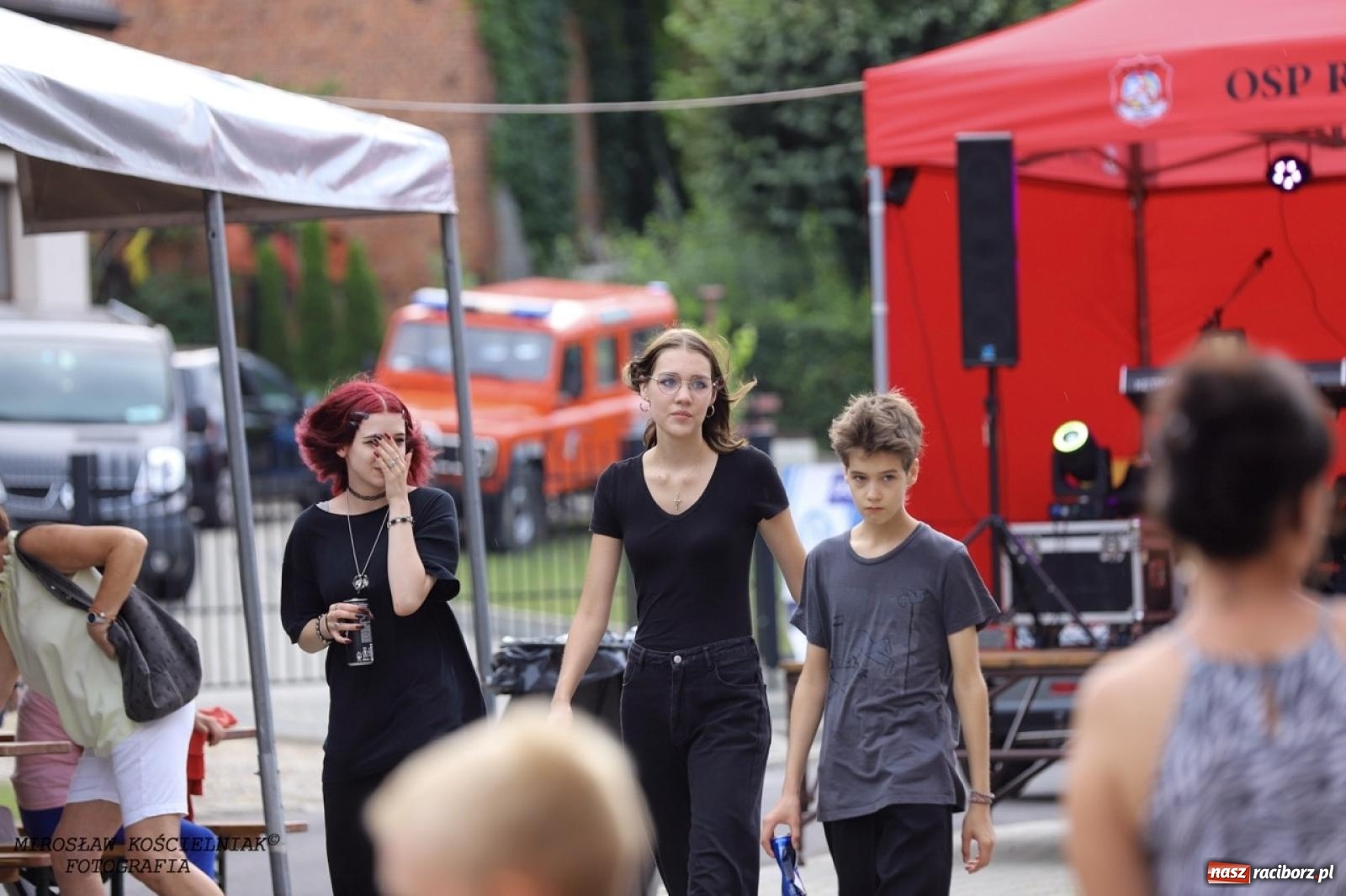 Zdjęcie w galerii na portalu naszraciborz.pl: Strażacy z Markowic z festynu pod remizą ruszyli do akcji [FOTO i WIDEO] wiadomości z regionu