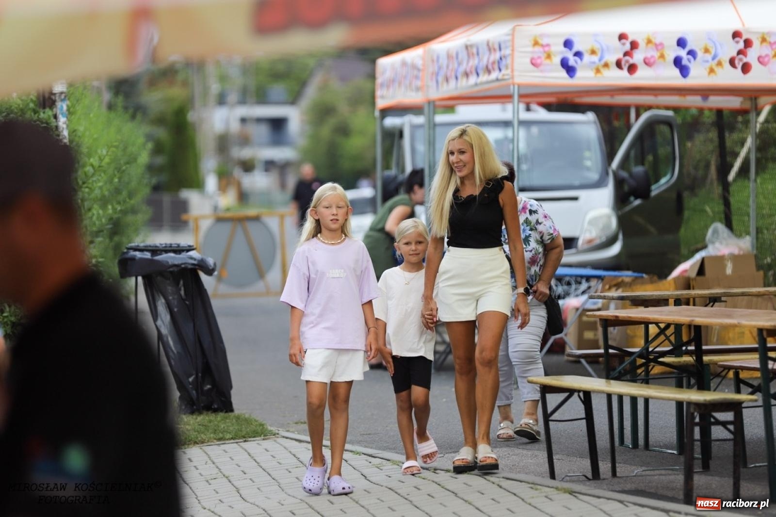 Zdjęcie w galerii na portalu naszraciborz.pl: Strażacy z Markowic z festynu pod remizą ruszyli do akcji [FOTO i WIDEO] wiadomości z regionu