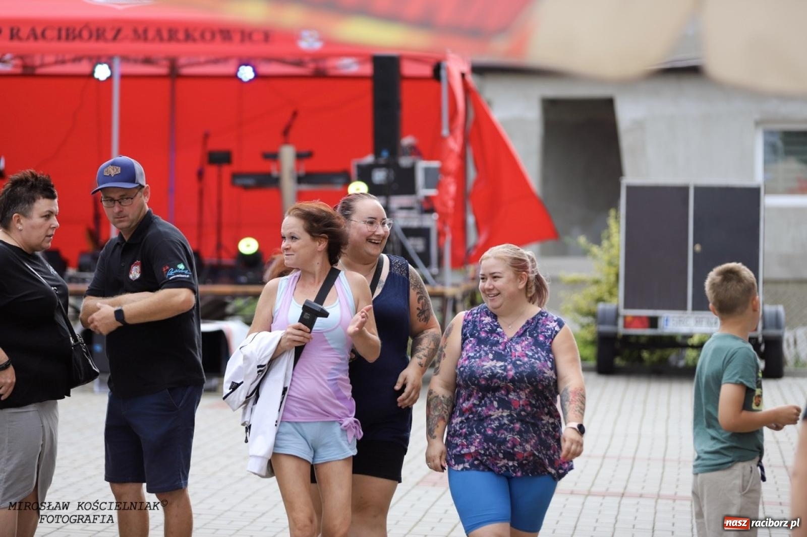 Zdjęcie w galerii na portalu naszraciborz.pl: Strażacy z Markowic z festynu pod remizą ruszyli do akcji [FOTO i WIDEO] wiadomości z regionu