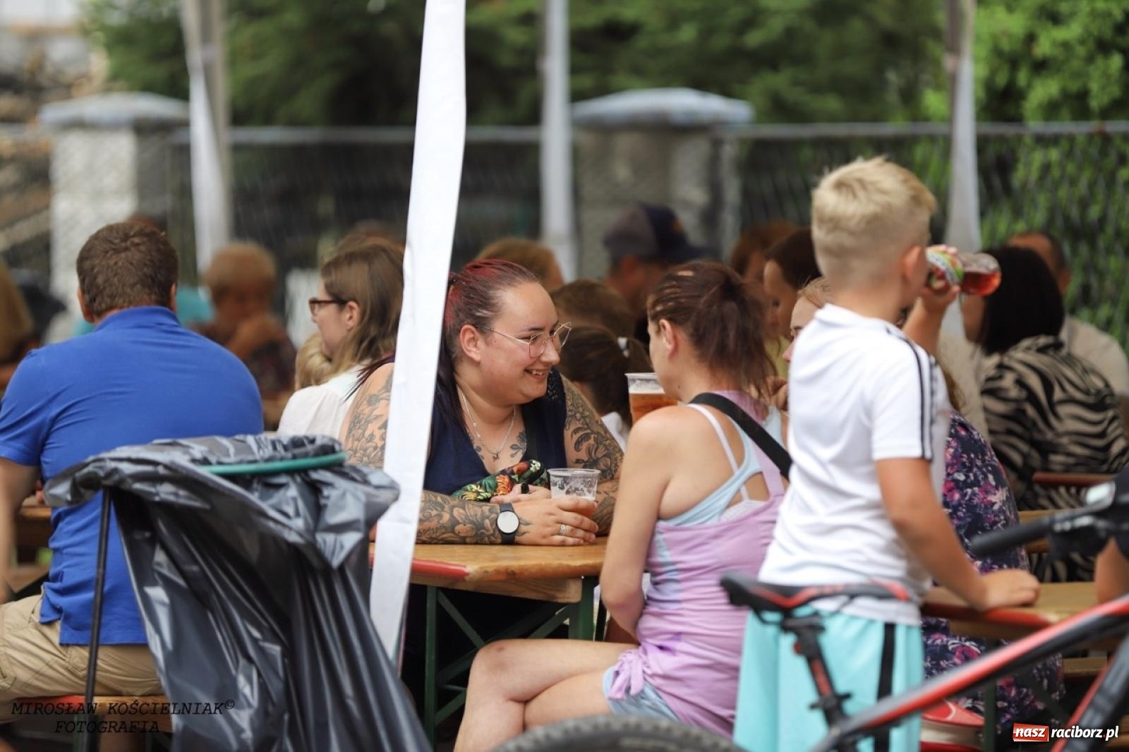 Zdjęcie w galerii na portalu naszraciborz.pl: Strażacy z Markowic z festynu pod remizą ruszyli do akcji [FOTO i WIDEO] wiadomości z regionu