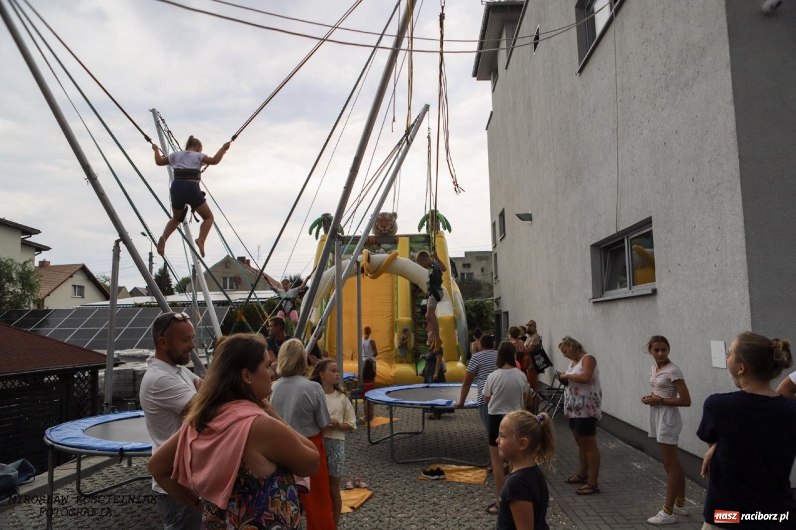 Zdjęcie w galerii na portalu naszraciborz.pl: Strażacy z Markowic z festynu pod remizą ruszyli do akcji [FOTO i WIDEO] wiadomości z regionu