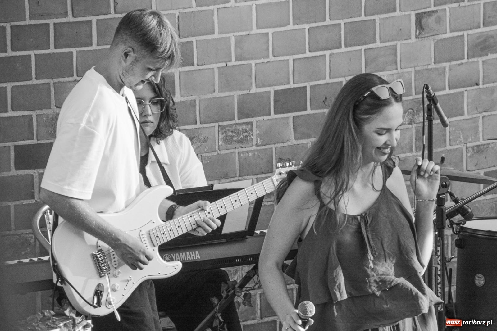 Zdjęcie w galerii na portalu naszraciborz.pl: Długie Lato w Portofino – koncert debiutancki Julii Georges w scenerii zamku wiadomości z regionu