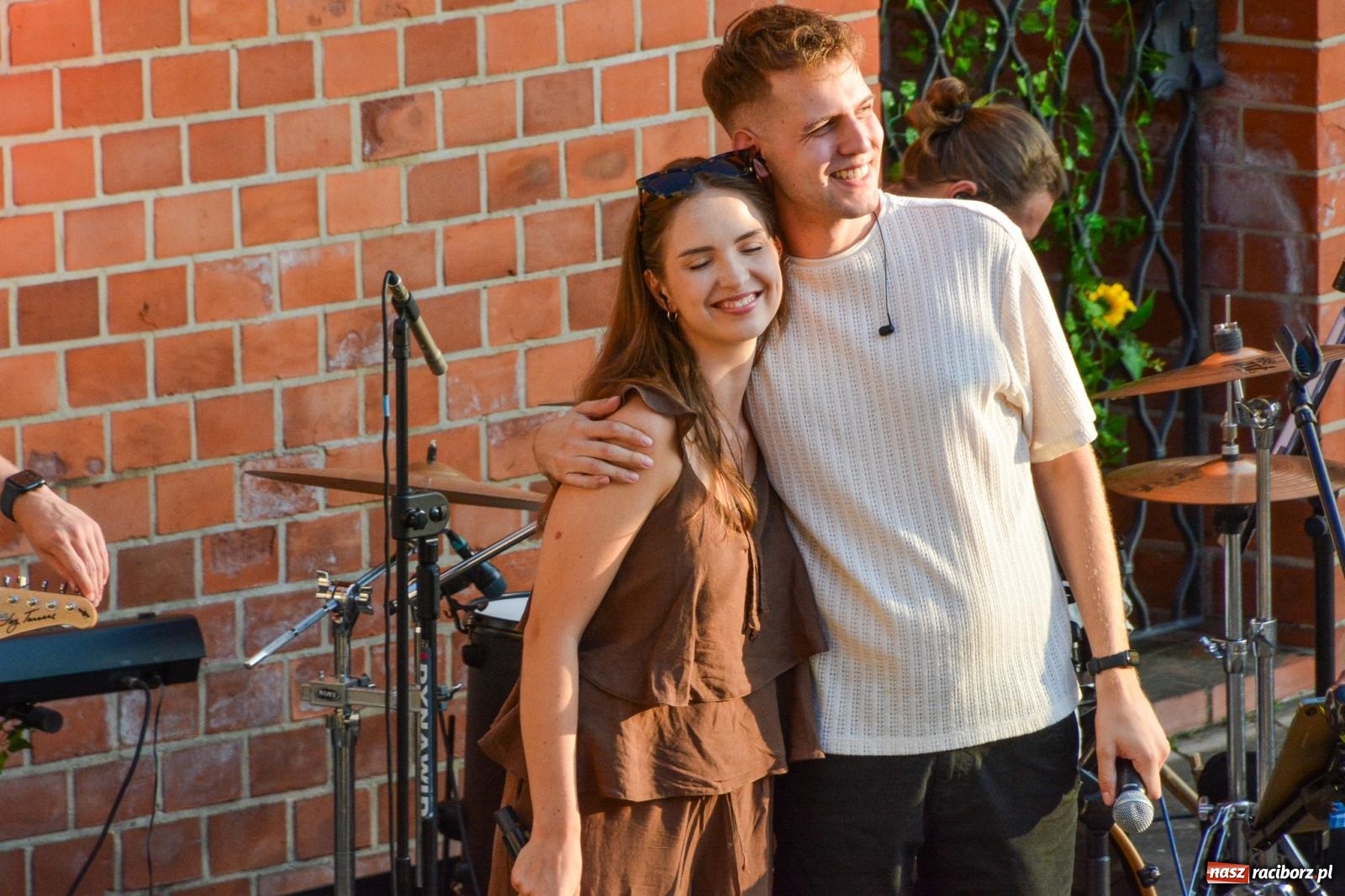 Zdjęcie w galerii na portalu naszraciborz.pl: Długie Lato w Portofino – koncert debiutancki Julii Georges w scenerii zamku wiadomości z regionu