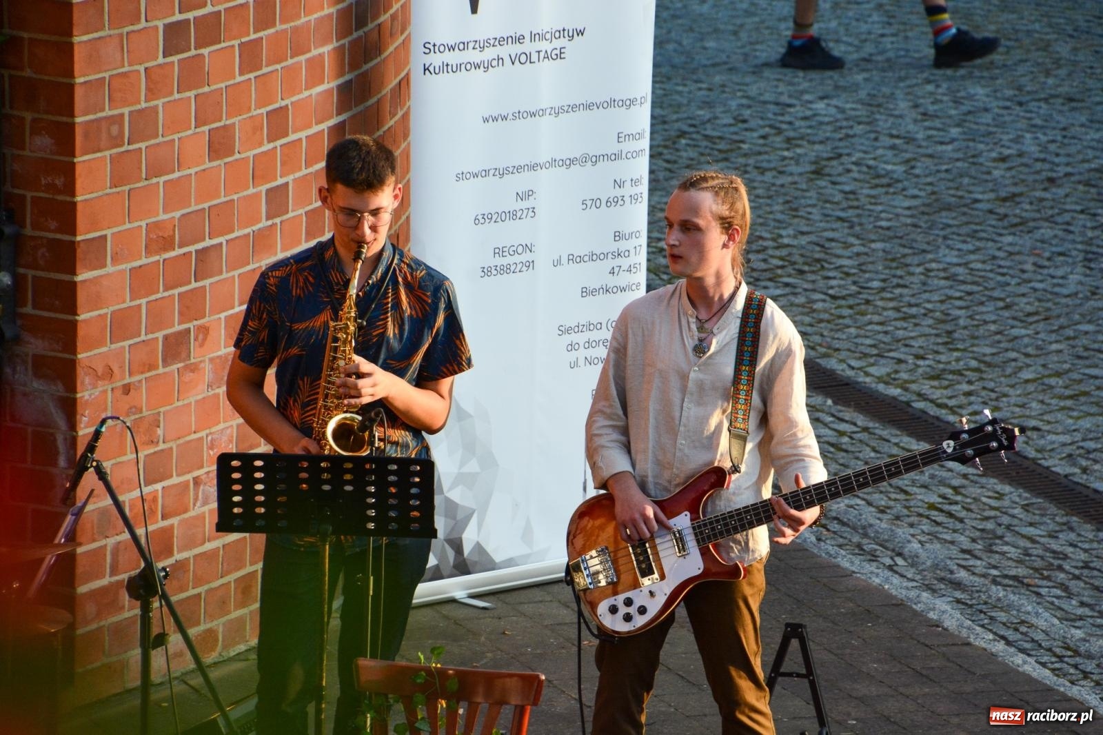 Zdjęcie w galerii na portalu naszraciborz.pl: Długie Lato w Portofino – koncert debiutancki Julii Georges w scenerii zamku wiadomości z regionu
