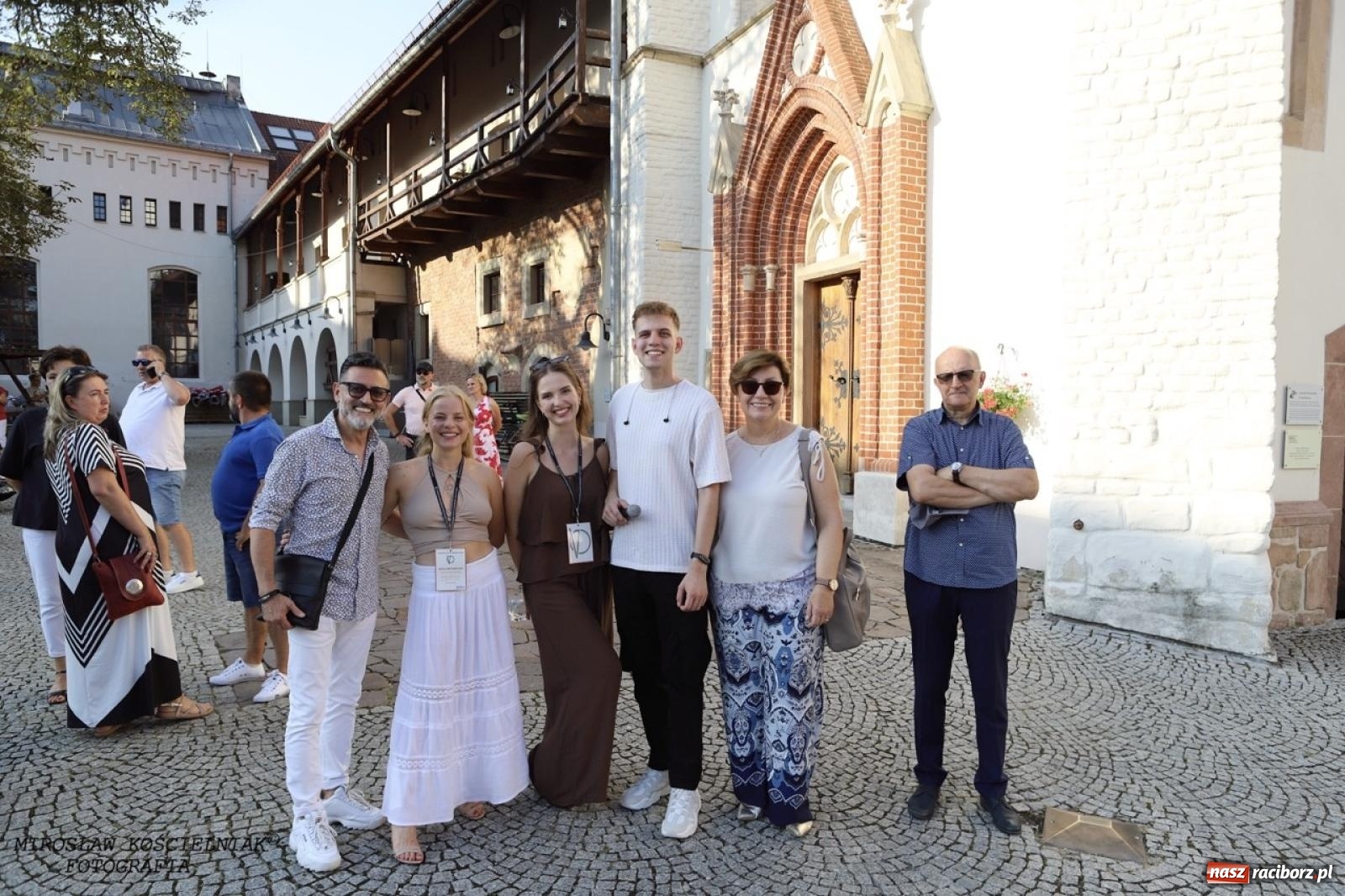 Zdjęcie w galerii na portalu naszraciborz.pl: Długie Lato w Portofino – koncert debiutancki Julii Georges w scenerii zamku wiadomości z regionu