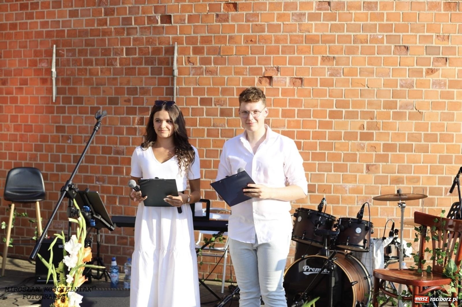 Zdjęcie w galerii na portalu naszraciborz.pl: Długie Lato w Portofino – koncert debiutancki Julii Georges w scenerii zamku wiadomości z regionu