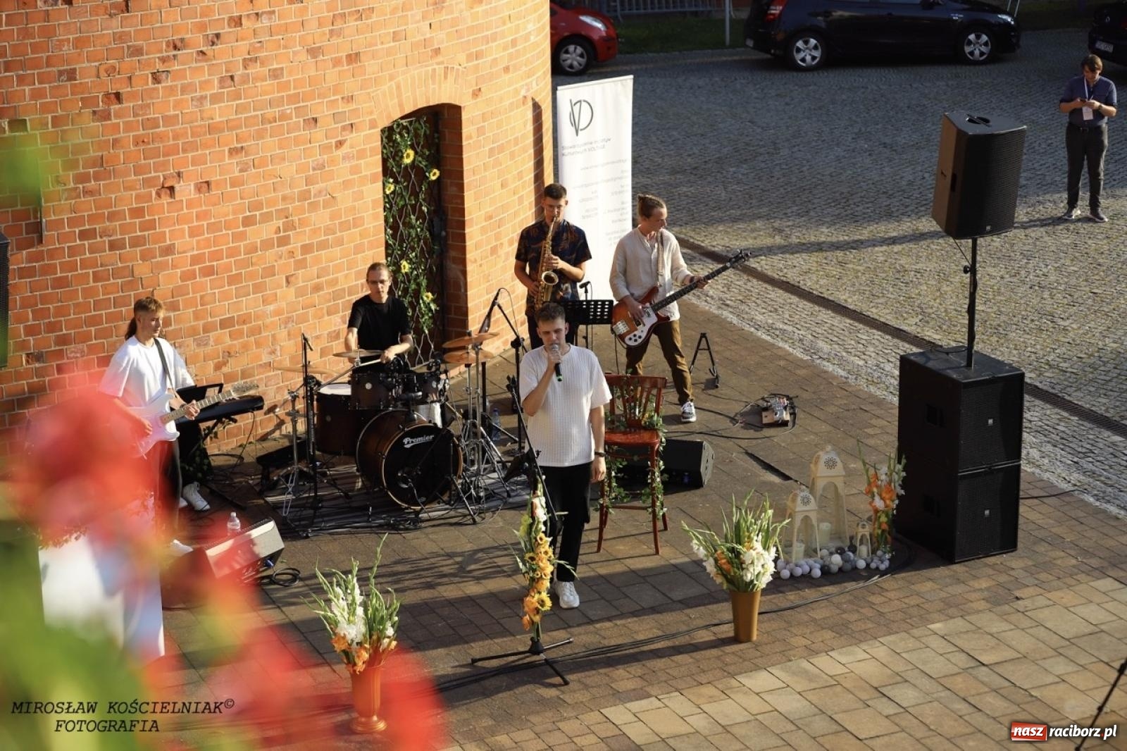 Zdjęcie w galerii na portalu naszraciborz.pl: Długie Lato w Portofino – koncert debiutancki Julii Georges w scenerii zamku wiadomości z regionu