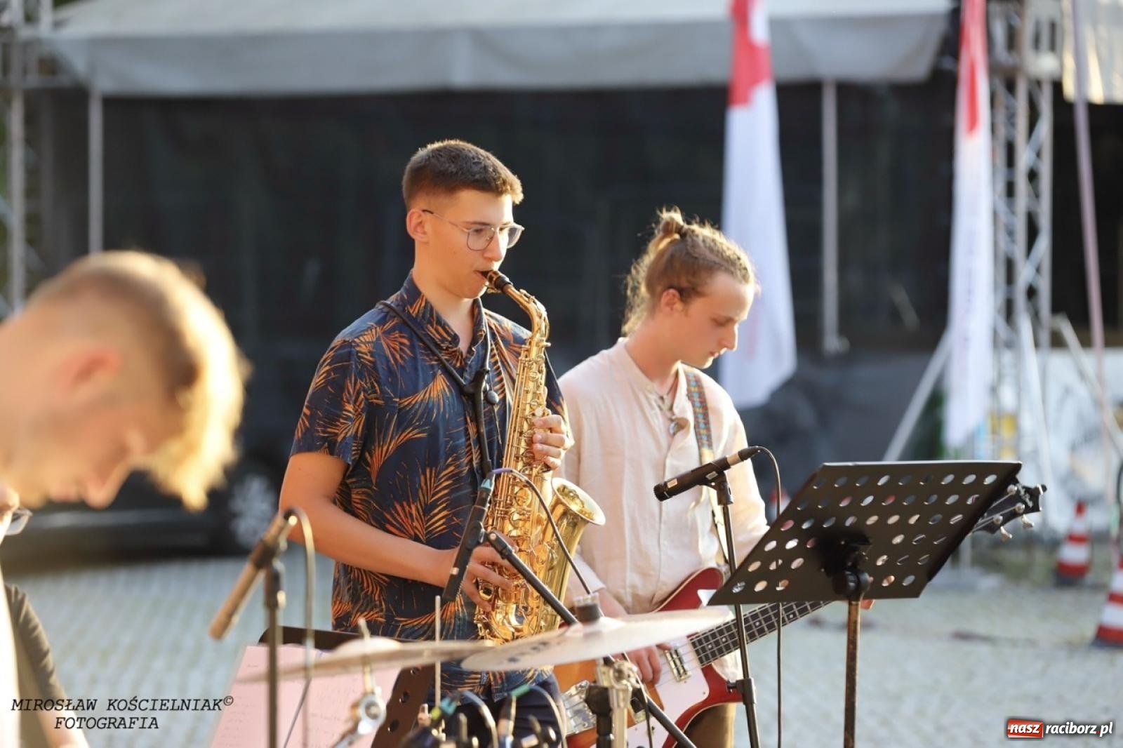 Zdjęcie w galerii na portalu naszraciborz.pl: Długie Lato w Portofino – koncert debiutancki Julii Georges w scenerii zamku wiadomości z regionu