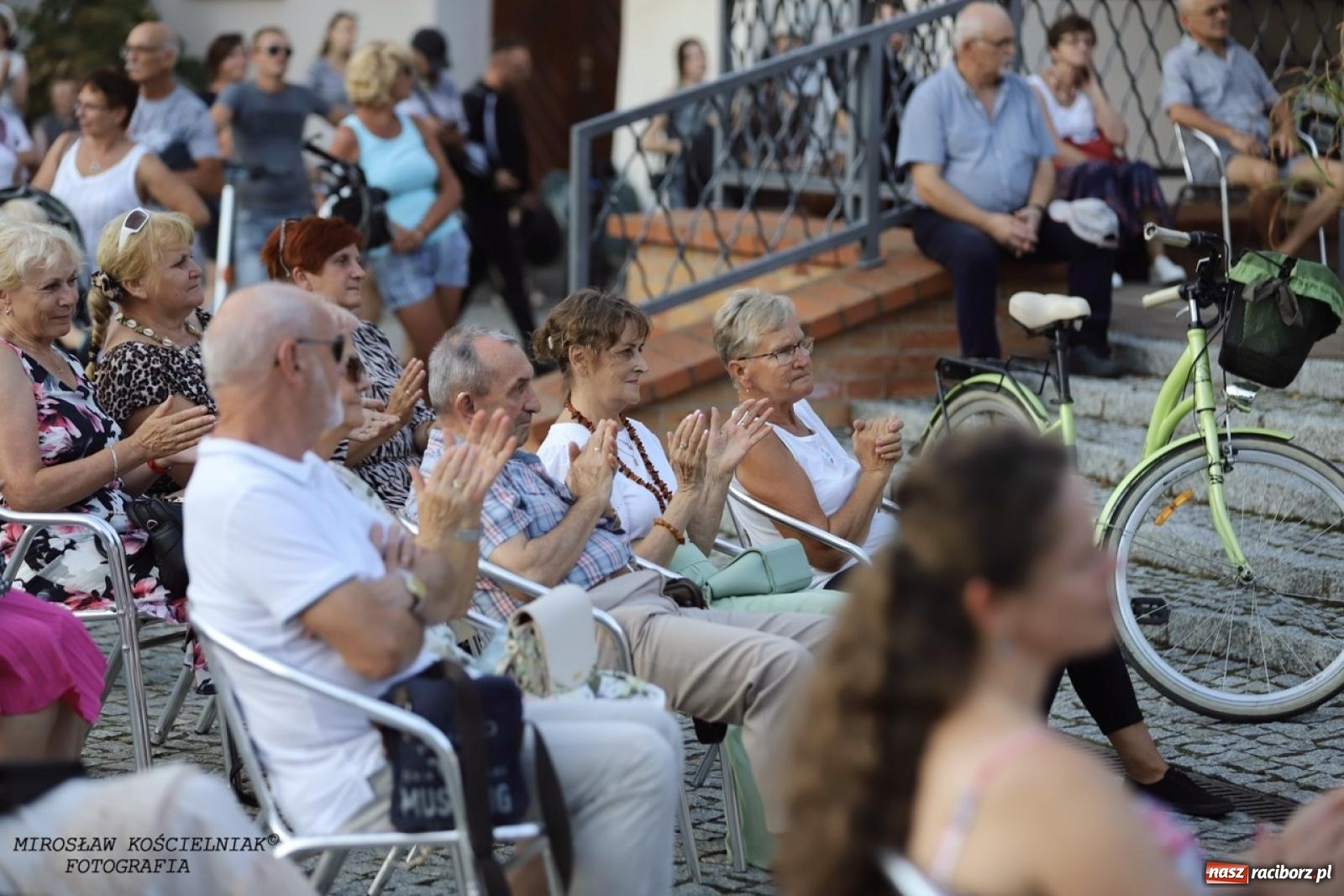 Zdjęcie w galerii na portalu naszraciborz.pl: Długie Lato w Portofino – koncert debiutancki Julii Georges w scenerii zamku wiadomości z regionu