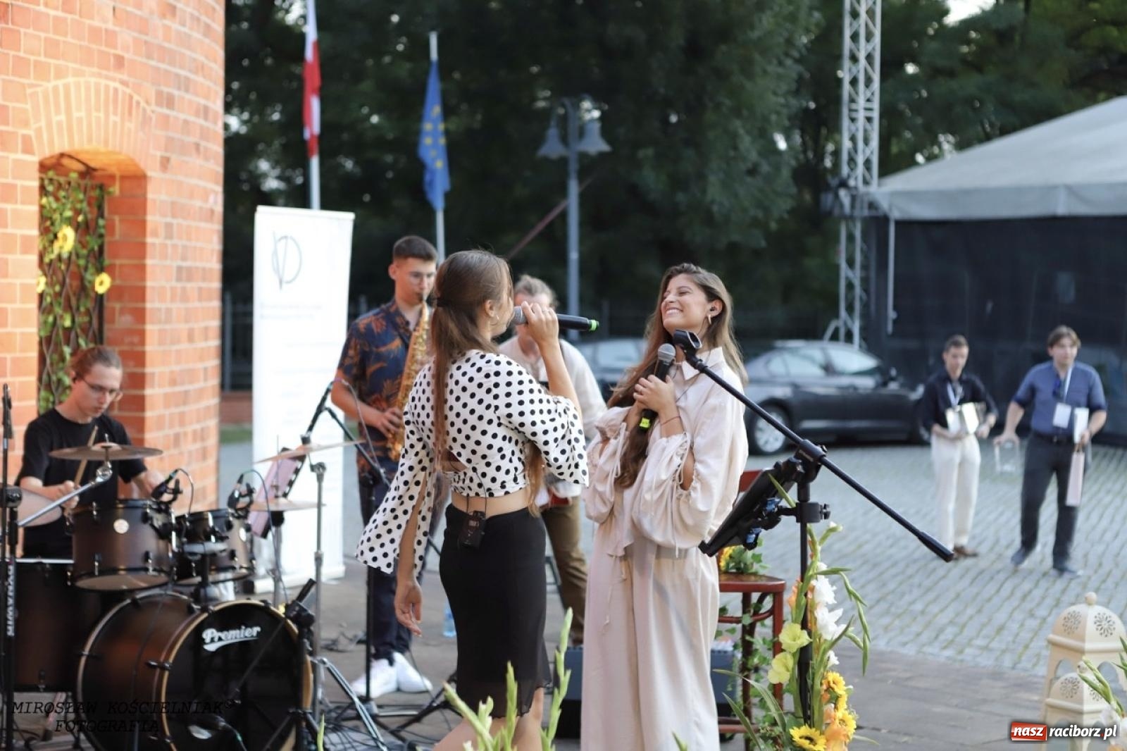 Zdjęcie w galerii na portalu naszraciborz.pl: Długie Lato w Portofino – koncert debiutancki Julii Georges w scenerii zamku wiadomości z regionu