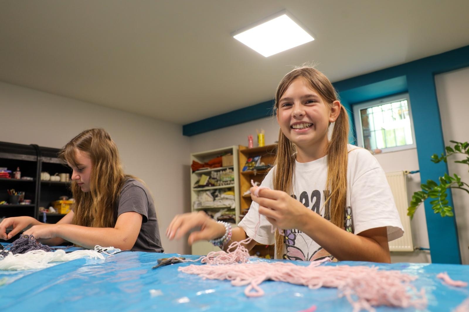 Zdjęcie w galerii na portalu naszraciborz.pl: Dzieło i rękodzieło w DK Strzecha wiadomości z regionu