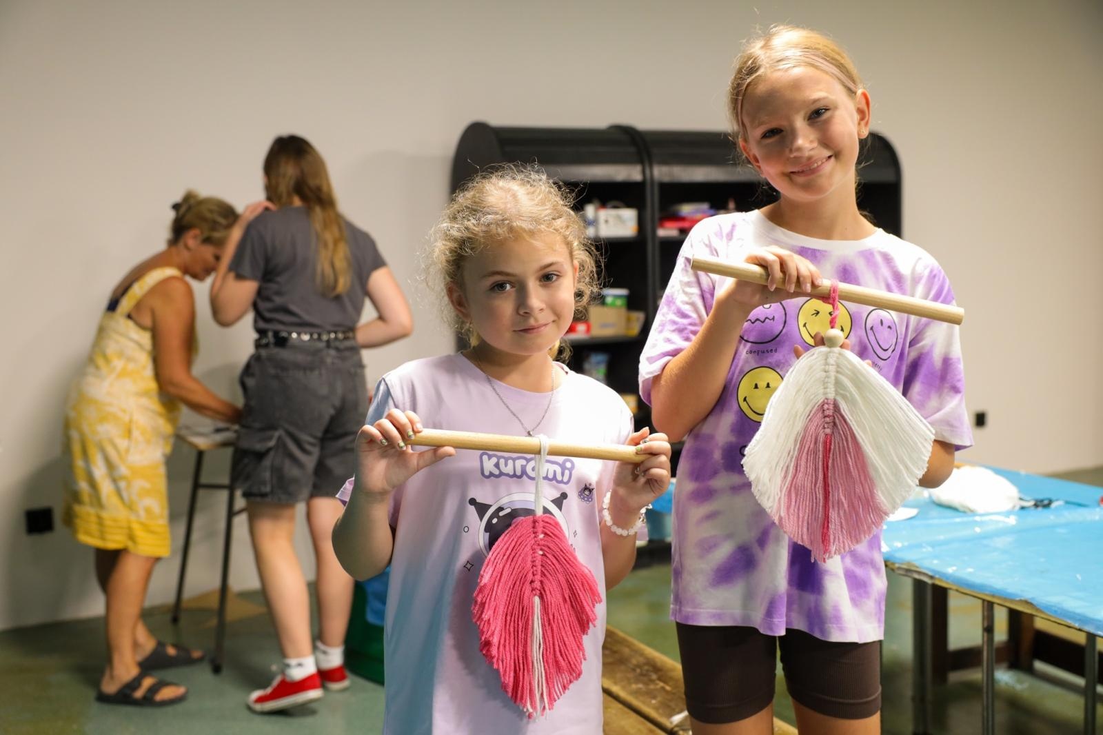 Zdjęcie w galerii na portalu naszraciborz.pl: Dzieło i rękodzieło w DK Strzecha wiadomości z regionu