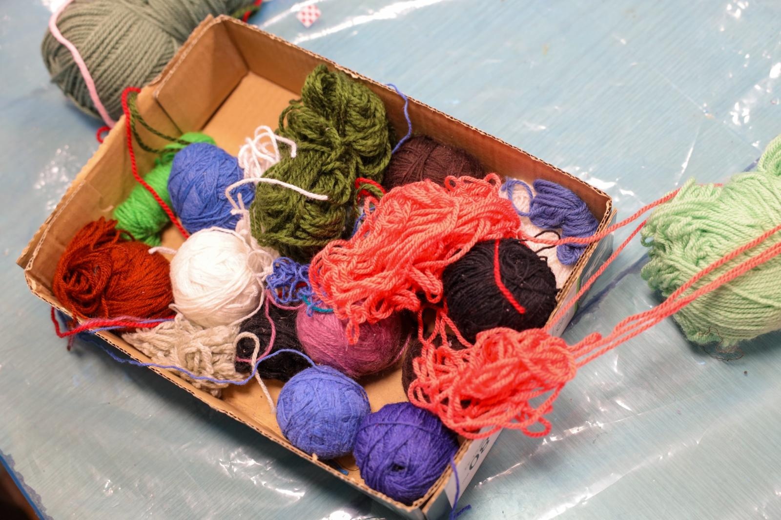 Zdjęcie w galerii na portalu naszraciborz.pl: Dzieło i rękodzieło w DK Strzecha wiadomości z regionu