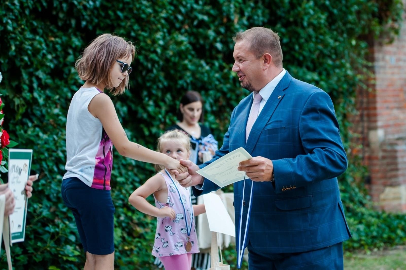 Zdjęcie w galerii na portalu naszraciborz.pl: Wielki finał Wakacji w siodle na Zamku Piastowskim. Tłumy na dziedzińcu [FOTO i WIDEO] wiadomości z regionu