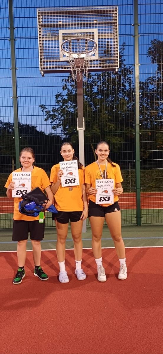 Zdjęcie w galerii na portalu naszraciborz.pl: Trzy na trzy. Turniej koszykówki na Ocicach wiadomości z regionu