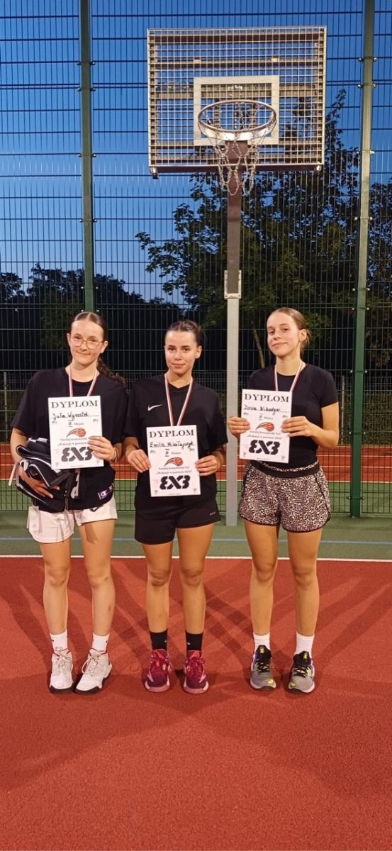 Zdjęcie w galerii na portalu naszraciborz.pl: Trzy na trzy. Turniej koszykówki na Ocicach wiadomości z regionu