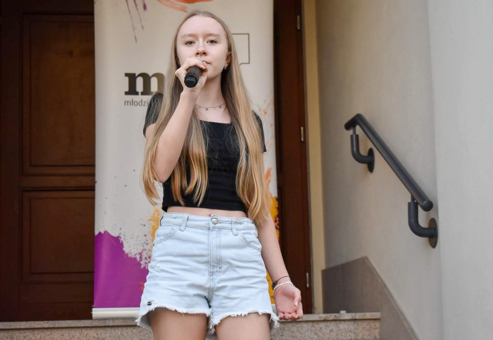 Zdjęcie w galerii na portalu naszraciborz.pl: Wokaliści MDK-u oczarowali publiczność na 3. Koncercie Letnim! wiadomości z regionu