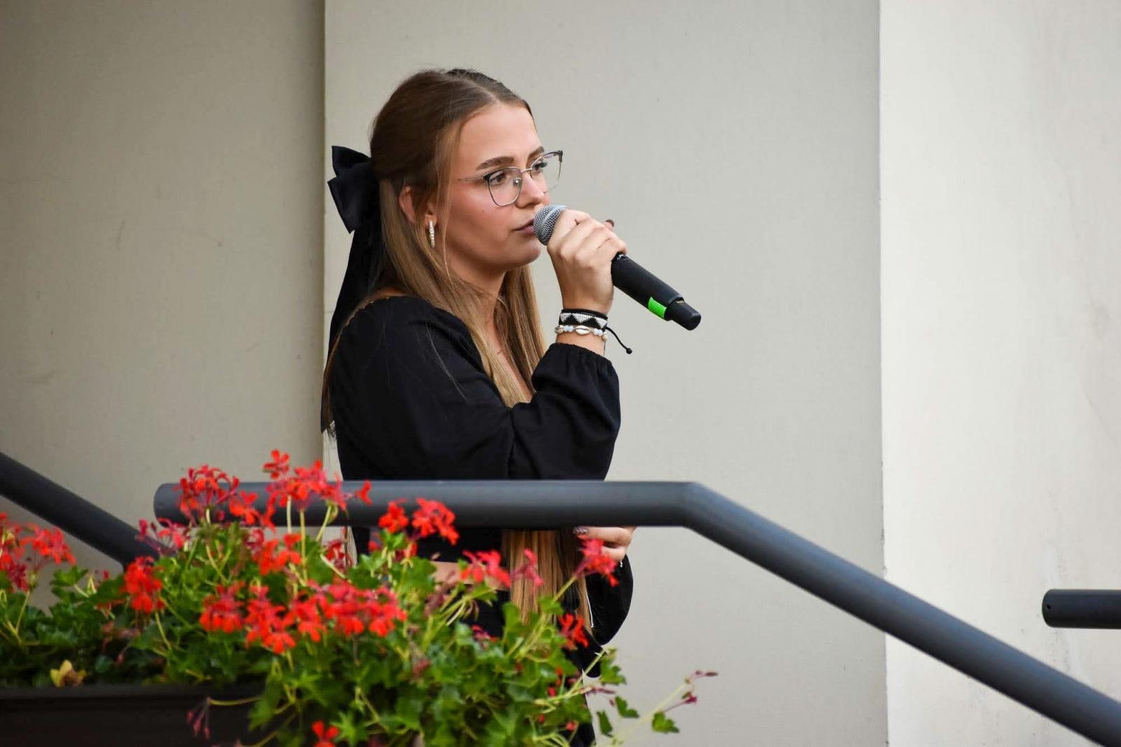 Zdjęcie w galerii na portalu naszraciborz.pl: Wokaliści MDK-u oczarowali publiczność na 3. Koncercie Letnim! wiadomości z regionu