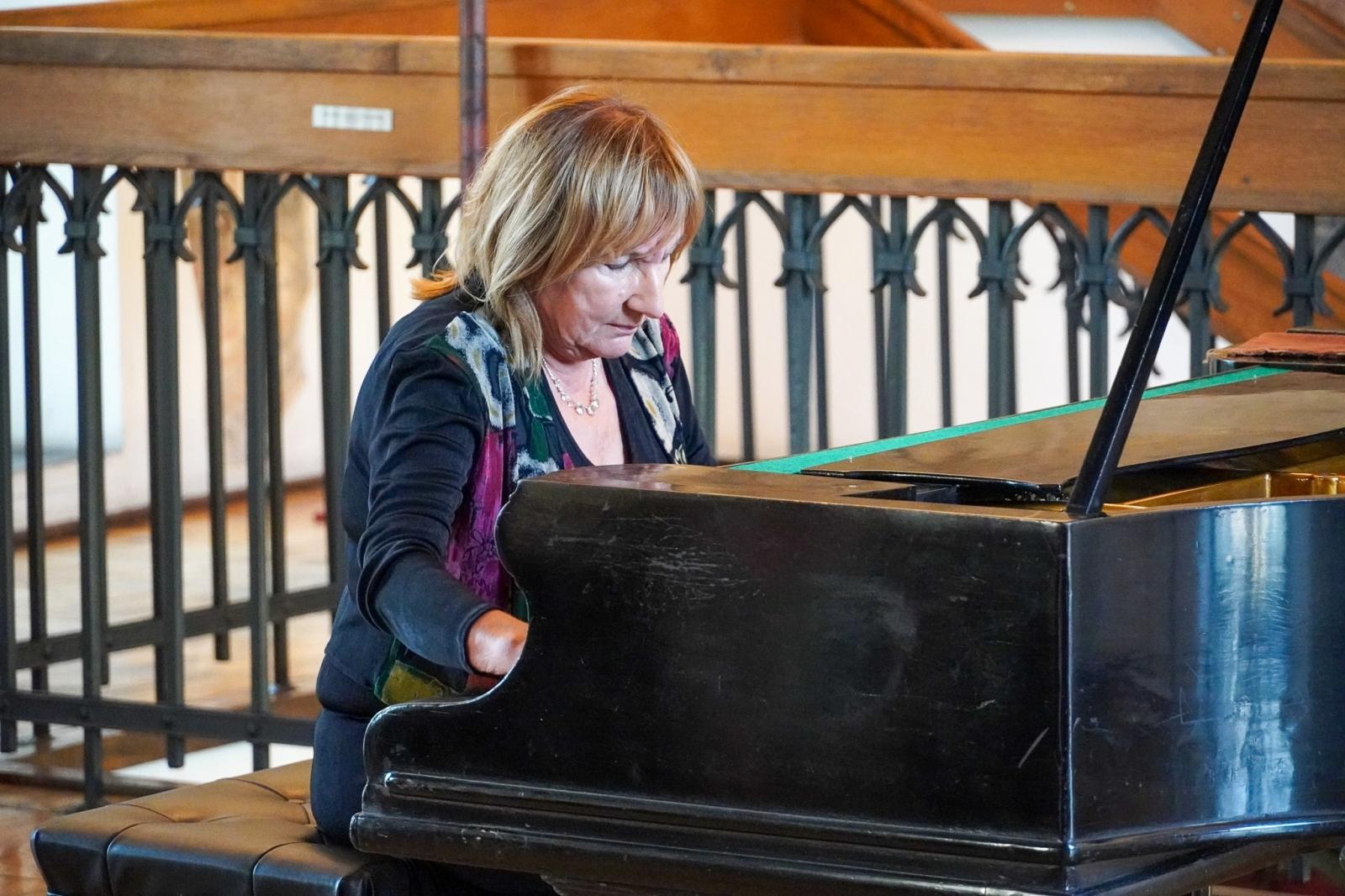 Zdjęcie w galerii na portalu naszraciborz.pl: Muzyka salonów Warszawy, Paryża, Londynu XIX w. Muzyczna uczta w Muzeum wiadomości z regionu