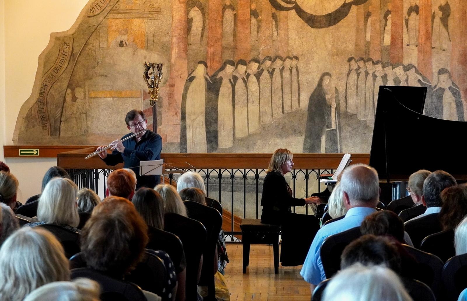Zdjęcie w galerii na portalu naszraciborz.pl: Muzyka salonów Warszawy, Paryża, Londynu XIX w. Muzyczna uczta w Muzeum wiadomości z regionu