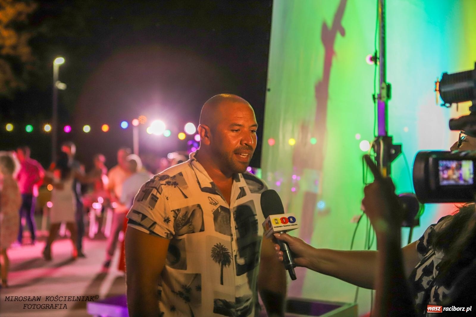 Zdjęcie w galerii na portalu naszraciborz.pl: Latynoamerykańska noc na bulwarach: potańcówka z Osmarem Pegudo wiadomości z regionu