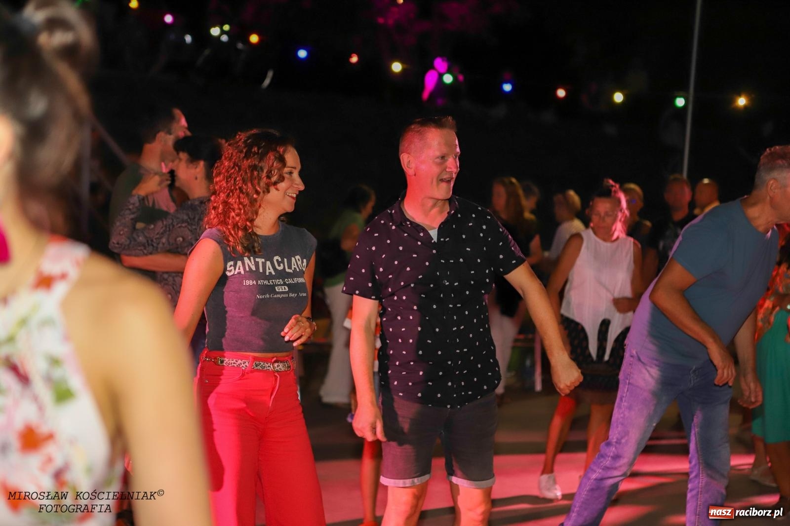 Zdjęcie w galerii na portalu naszraciborz.pl: Latynoamerykańska noc na bulwarach: potańcówka z Osmarem Pegudo wiadomości z regionu