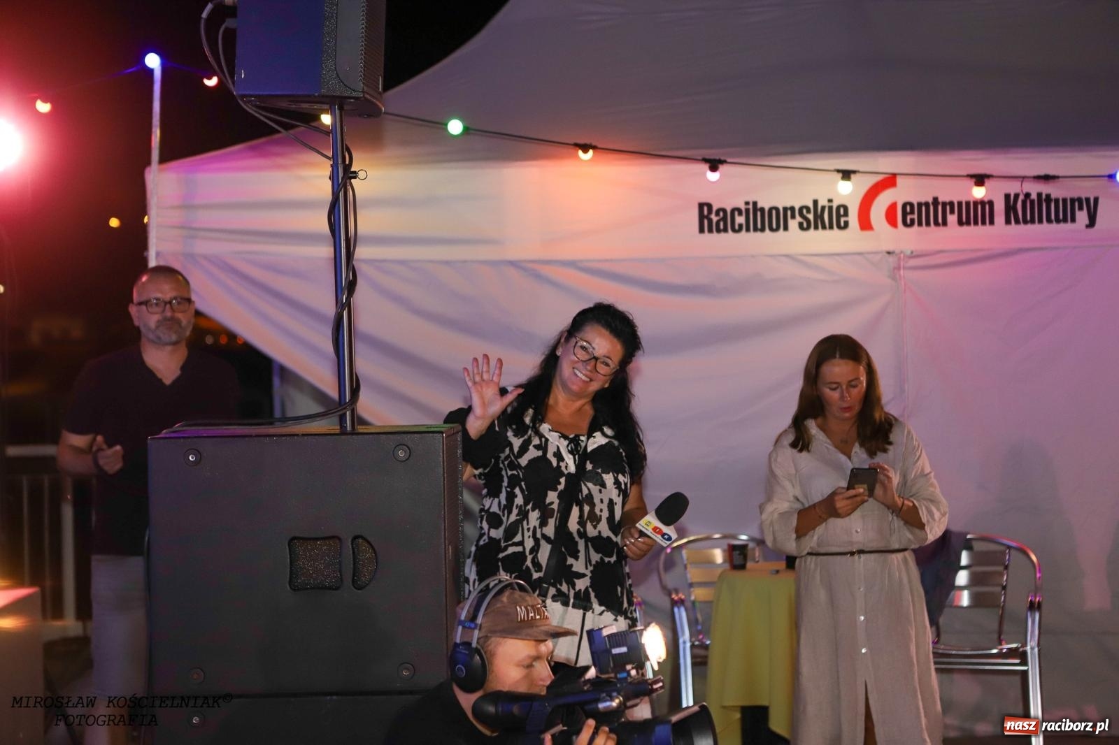 Zdjęcie w galerii na portalu naszraciborz.pl: Latynoamerykańska noc na bulwarach: potańcówka z Osmarem Pegudo wiadomości z regionu