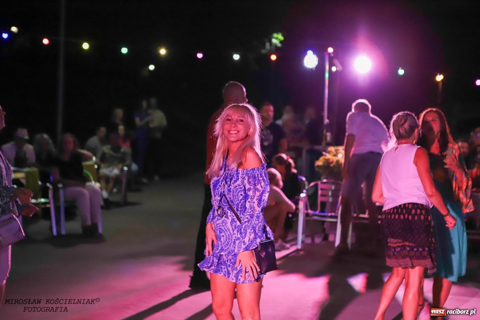 Zdjęcie w galerii na portalu naszraciborz.pl: Latynoamerykańska noc na bulwarach: potańcówka z Osmarem Pegudo wiadomości z regionu