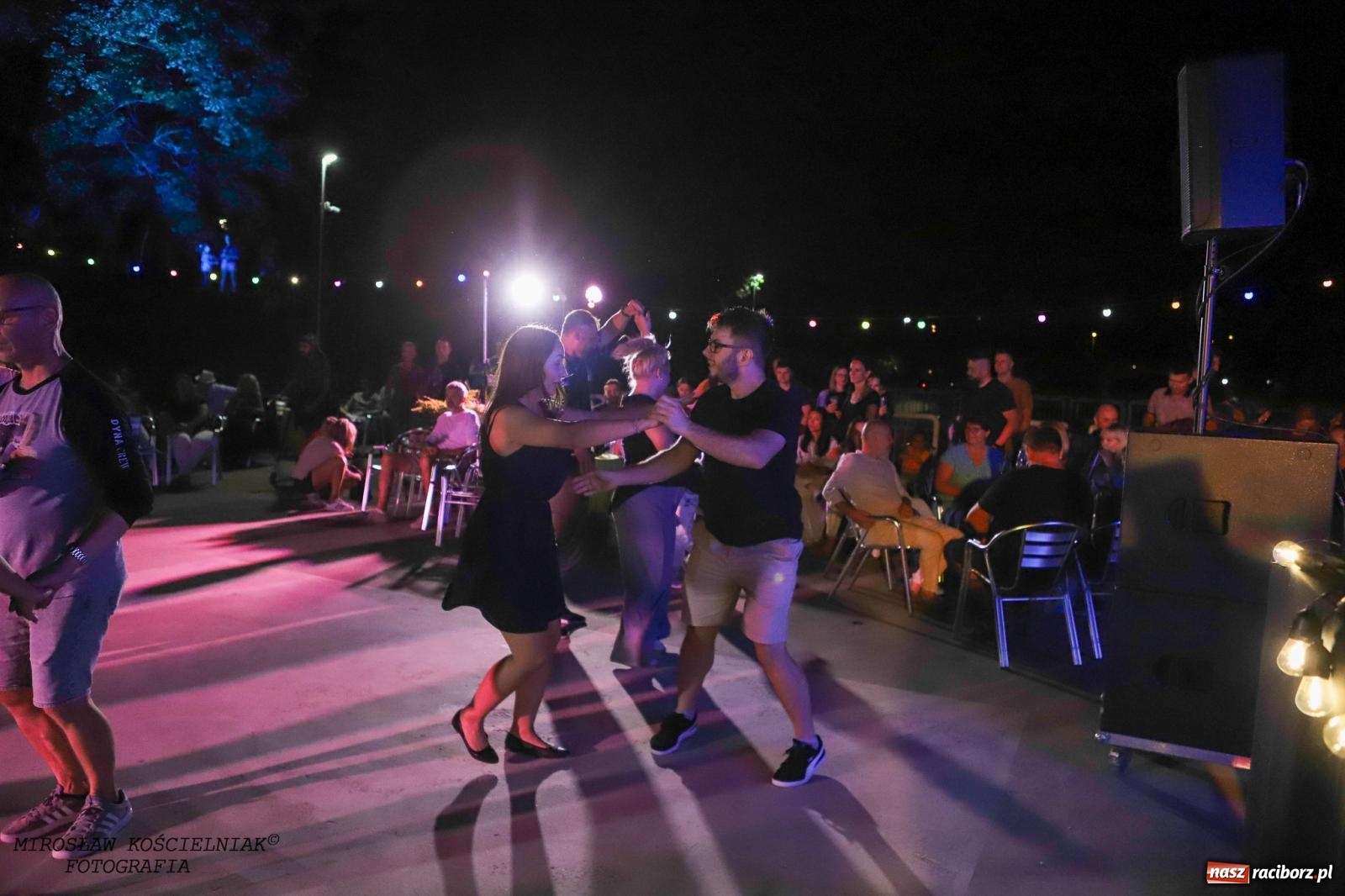 Zdjęcie w galerii na portalu naszraciborz.pl: Latynoamerykańska noc na bulwarach: potańcówka z Osmarem Pegudo wiadomości z regionu