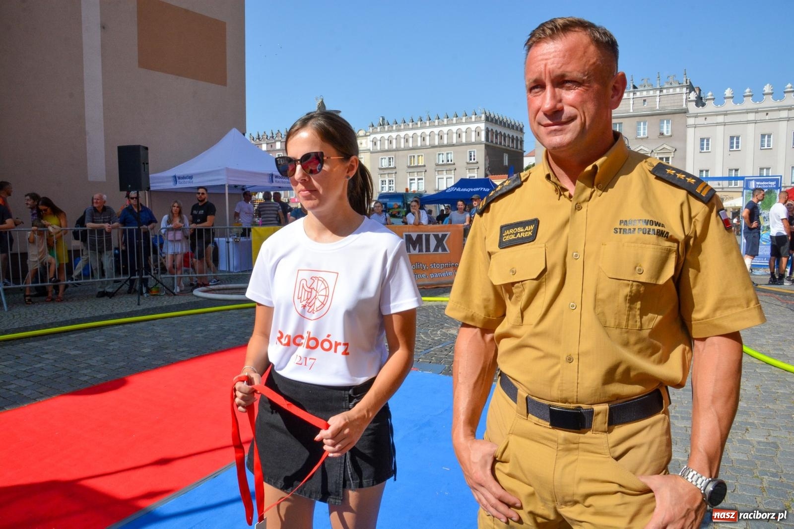 Zdjęcie w galerii na portalu naszraciborz.pl: Toughest Firefighter Racibórz 2024: Siła, wytrzymałość i duch strażackiej rywalizacji na placu Dominikańskim [FOTO i WIDEO] wiadomości z regionu