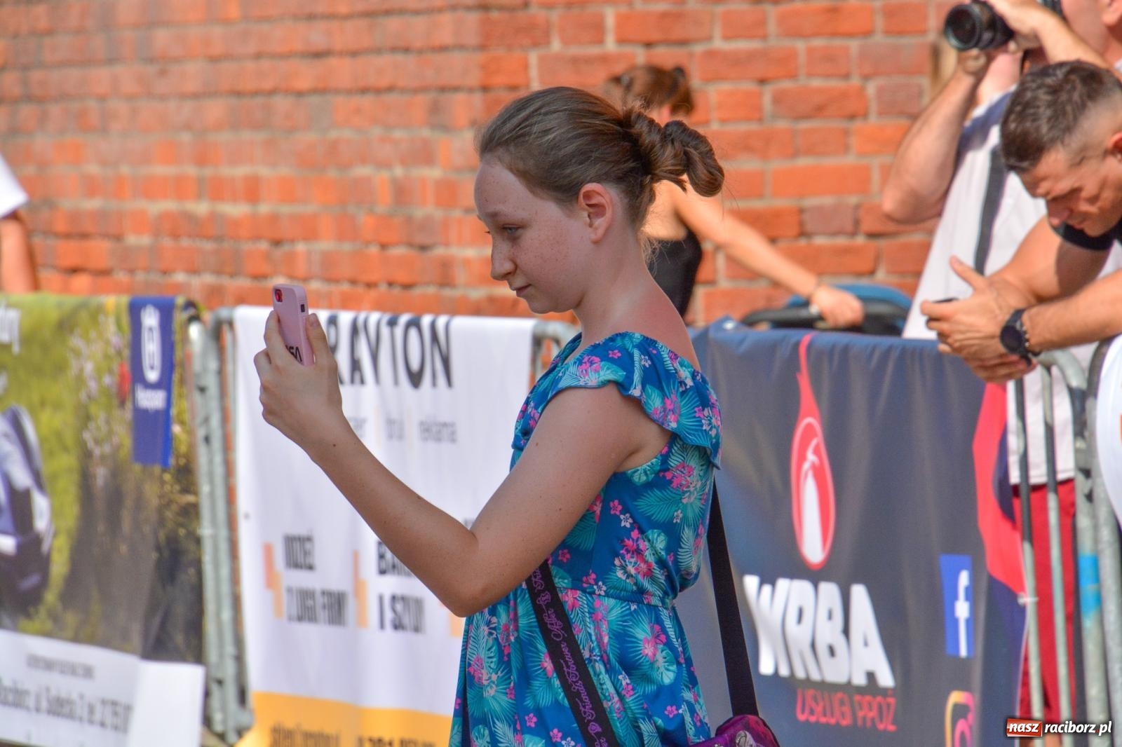 Zdjęcie w galerii na portalu naszraciborz.pl: Toughest Firefighter Racibórz 2024: Siła, wytrzymałość i duch strażackiej rywalizacji na placu Dominikańskim [FOTO i WIDEO] wiadomości z regionu