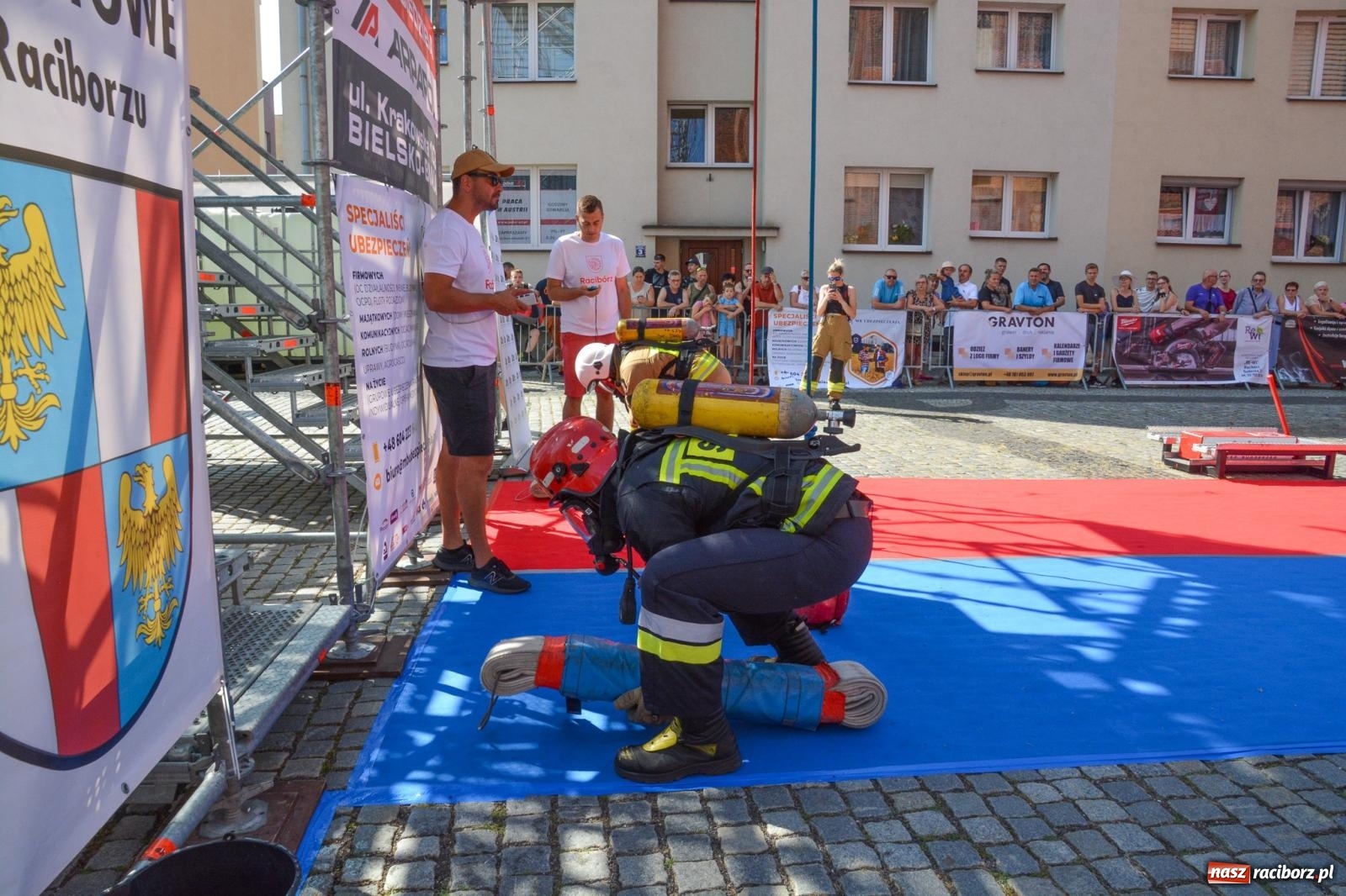Zdjęcie w galerii na portalu naszraciborz.pl: Toughest Firefighter Racibórz 2024: Siła, wytrzymałość i duch strażackiej rywalizacji na placu Dominikańskim [FOTO i WIDEO] wiadomości z regionu
