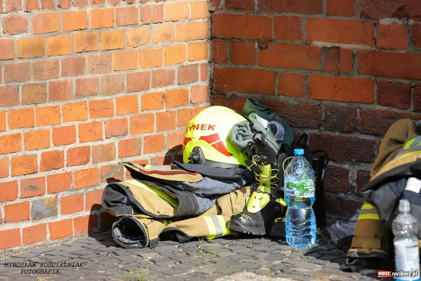 Zdjęcie w galerii na portalu naszraciborz.pl: Toughest Firefighter Racibórz 2024: Siła, wytrzymałość i duch strażackiej rywalizacji na placu Dominikańskim [FOTO i WIDEO] wiadomości z regionu