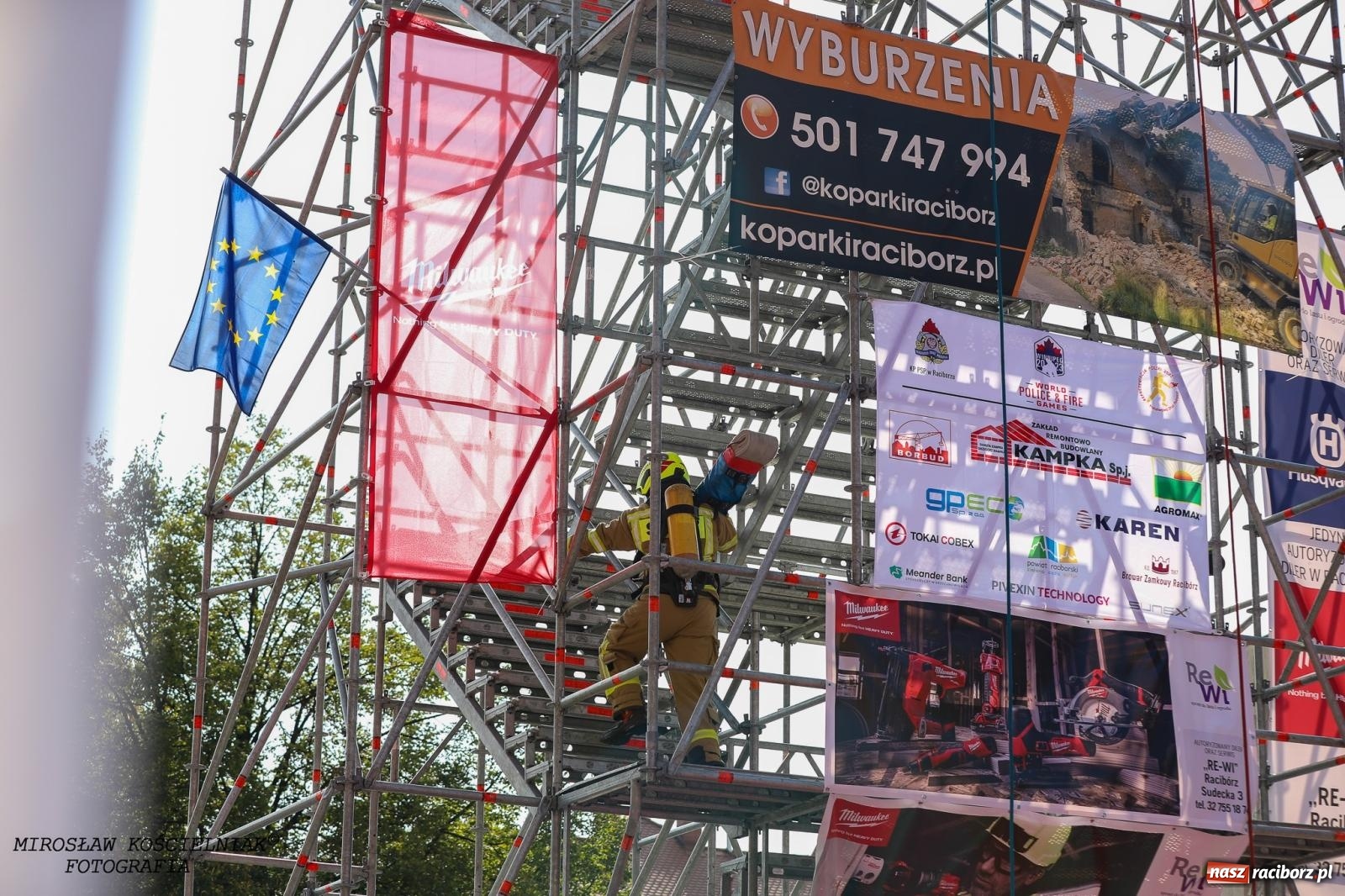 Zdjęcie w galerii na portalu naszraciborz.pl: Toughest Firefighter Racibórz 2024: Siła, wytrzymałość i duch strażackiej rywalizacji na placu Dominikańskim [FOTO i WIDEO] wiadomości z regionu