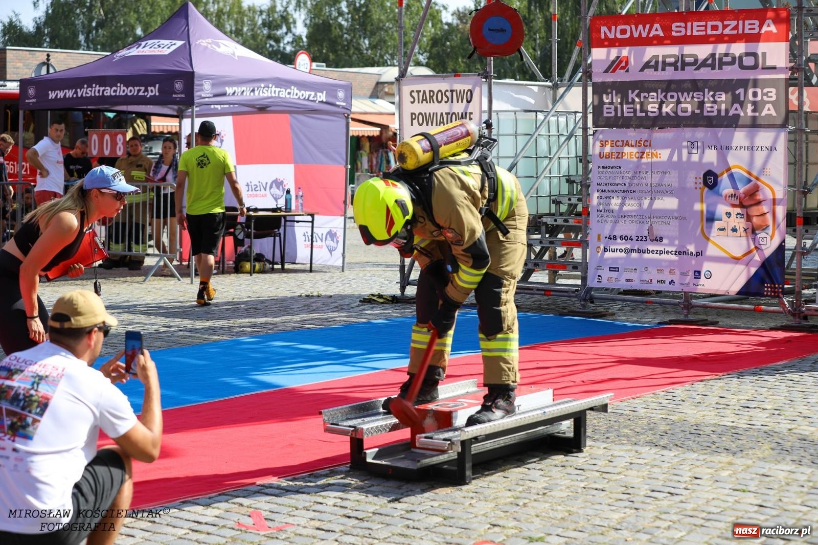 Zdjęcie w galerii na portalu naszraciborz.pl: Toughest Firefighter Racibórz 2024: Siła, wytrzymałość i duch strażackiej rywalizacji na placu Dominikańskim [FOTO i WIDEO] wiadomości z regionu