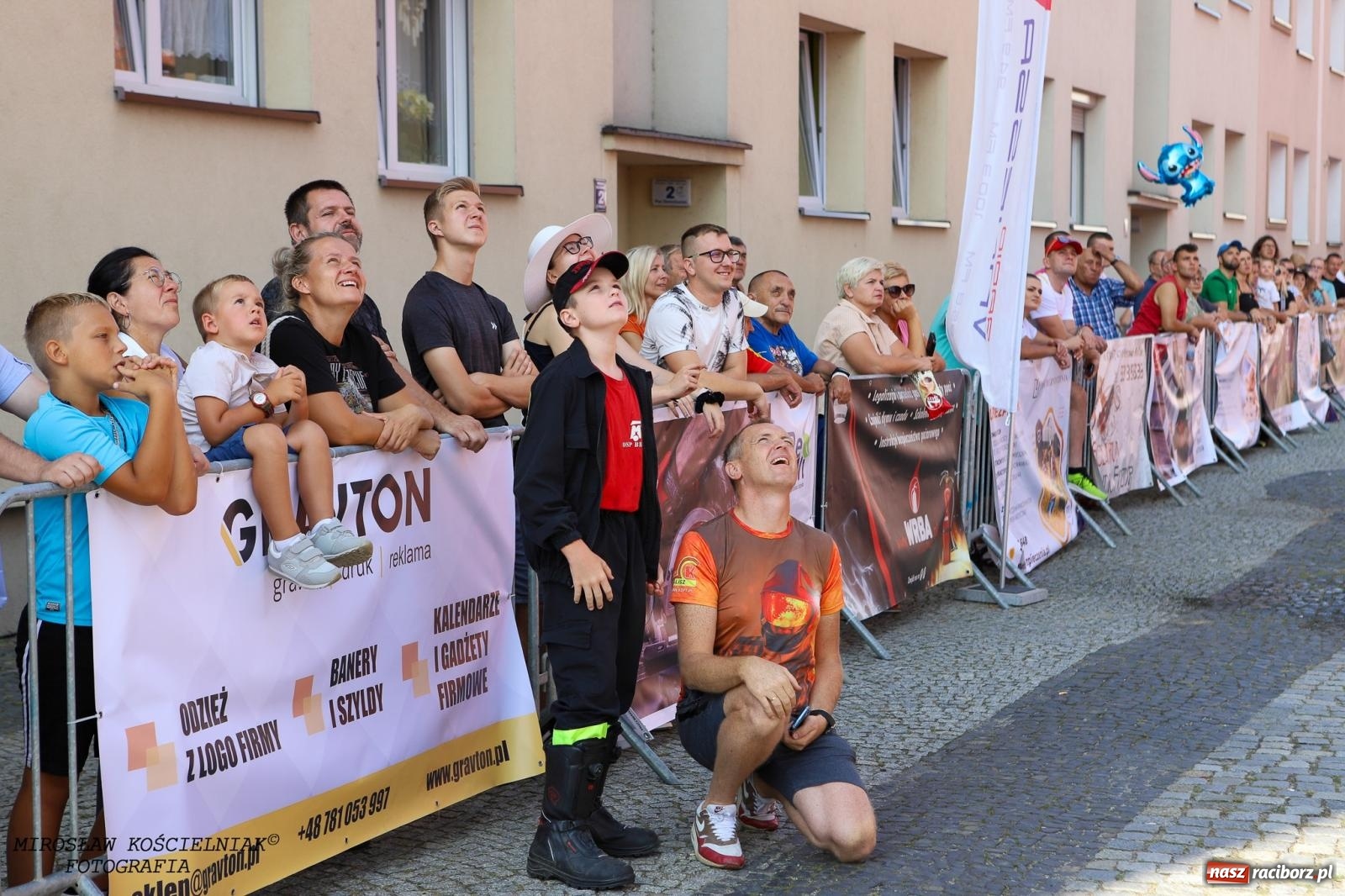 Zdjęcie w galerii na portalu naszraciborz.pl: Toughest Firefighter Racibórz 2024: Siła, wytrzymałość i duch strażackiej rywalizacji na placu Dominikańskim [FOTO i WIDEO] wiadomości z regionu