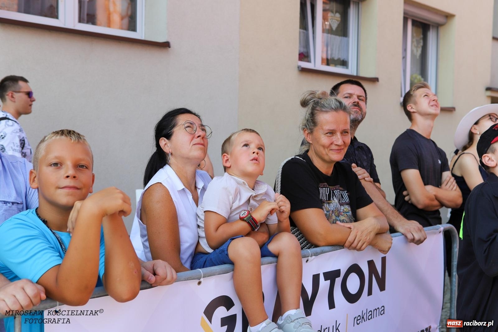 Zdjęcie w galerii na portalu naszraciborz.pl: Toughest Firefighter Racibórz 2024: Siła, wytrzymałość i duch strażackiej rywalizacji na placu Dominikańskim [FOTO i WIDEO] wiadomości z regionu